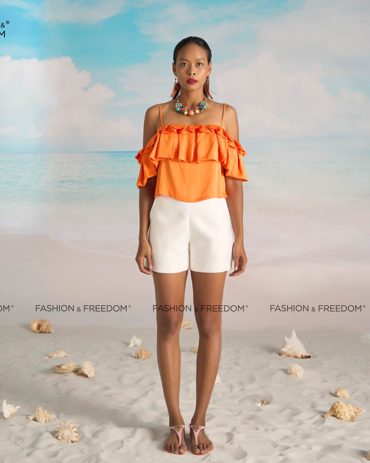 Quần Short Ruby Trắng Bright And Shine