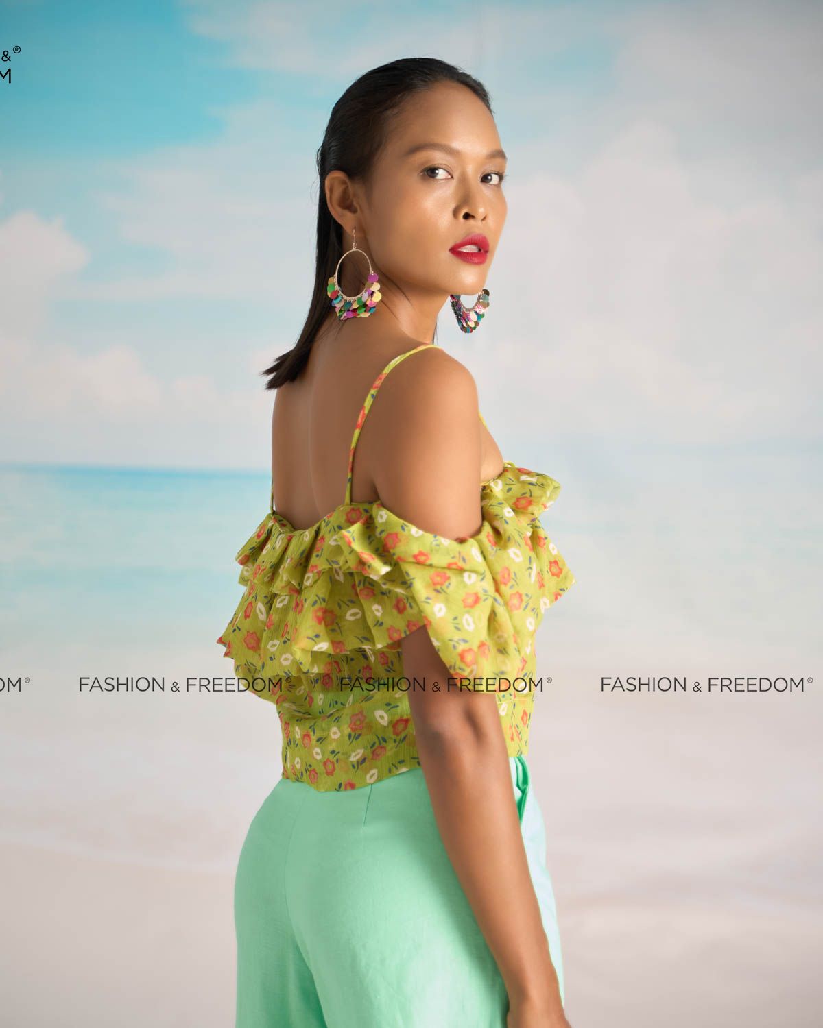 Quần Short Linen Xanh Ngọc Bright And Shine