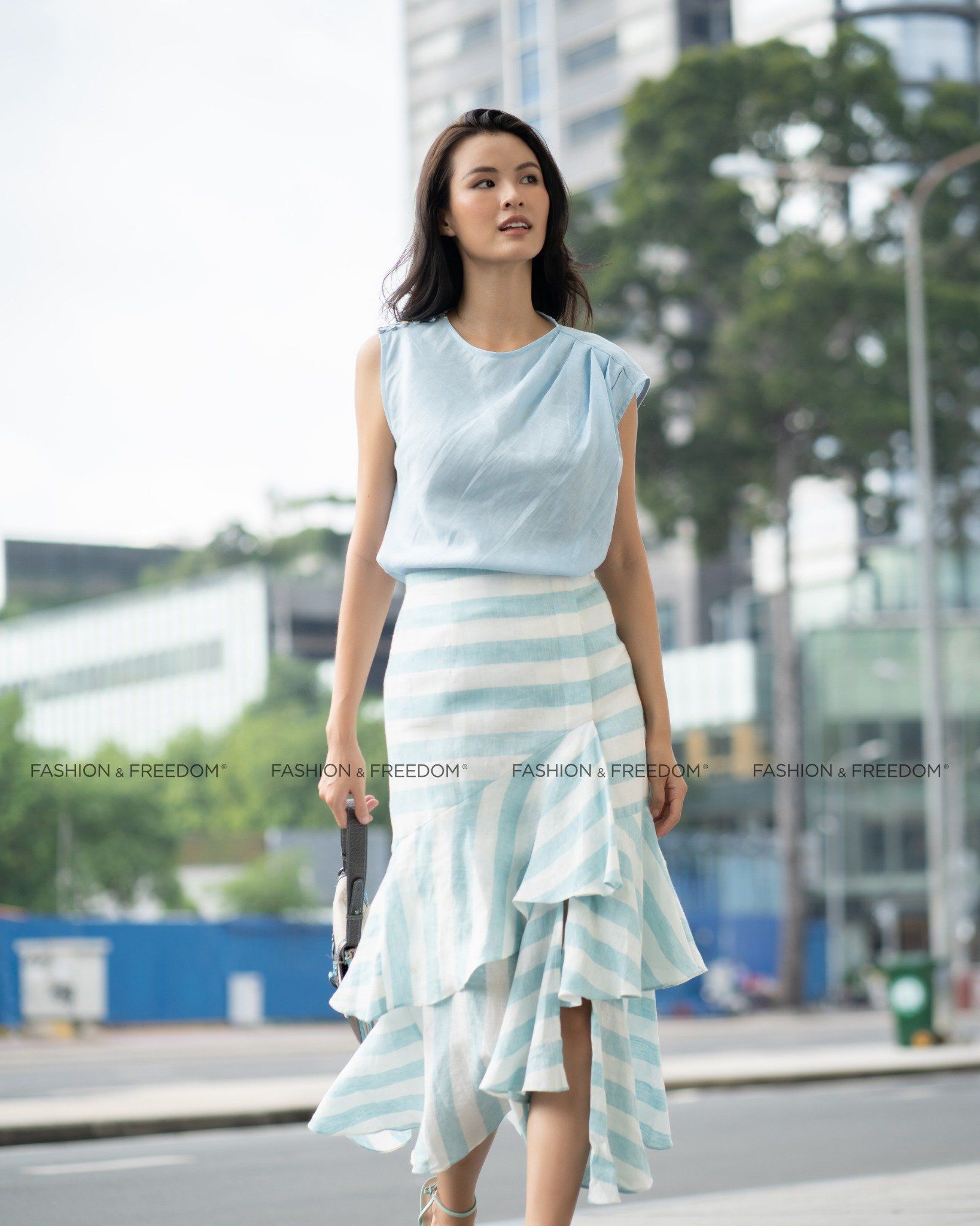 Áo Kiểu Linen Xanh Tình Thơ Mùa Thu