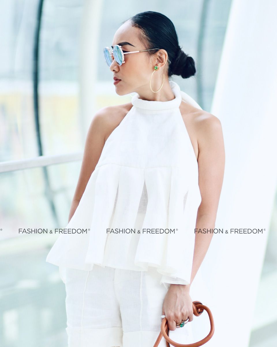 Áo Kiểu Linen Trắng  Chocolate Fall In Love