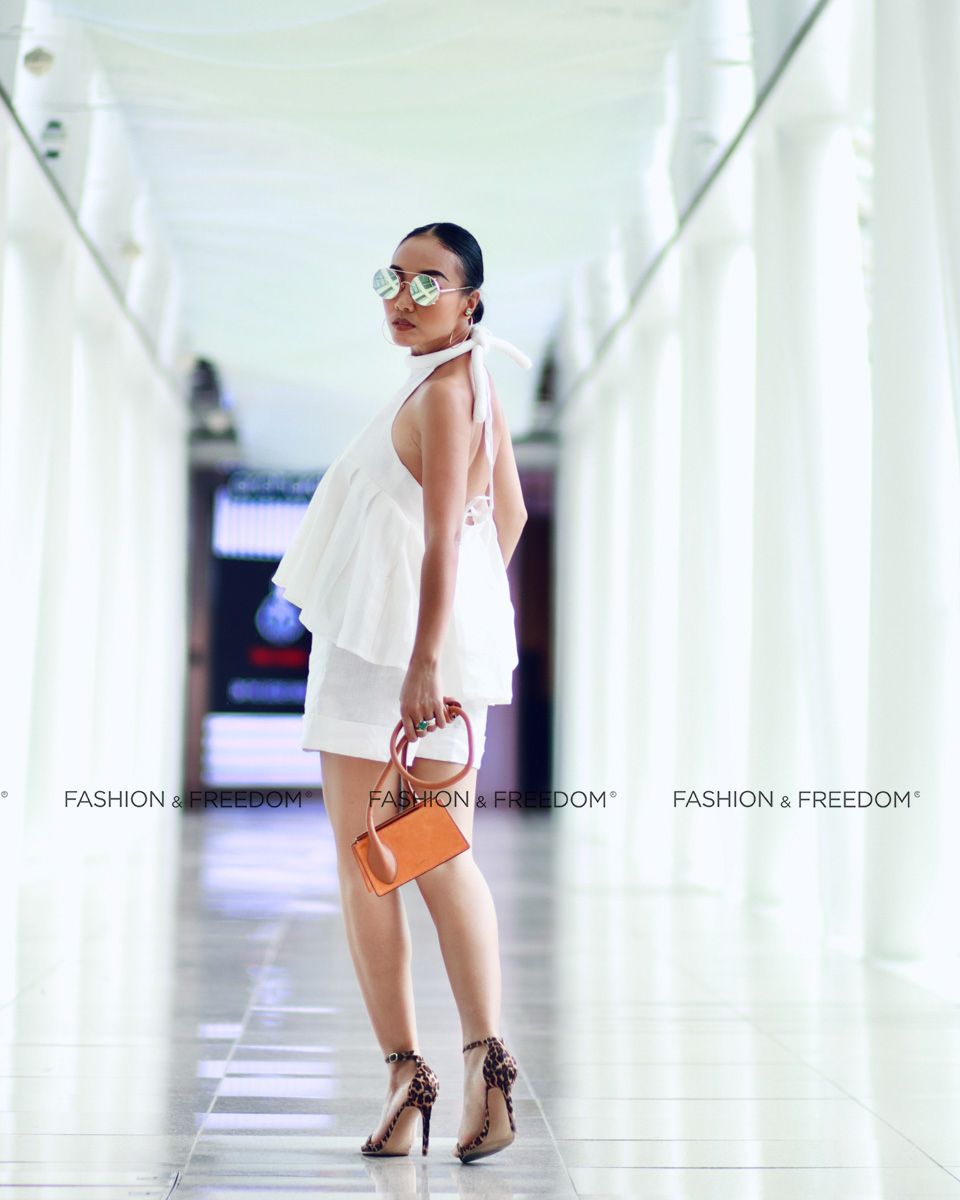 Áo Kiểu Linen Trắng  Chocolate Fall In Love