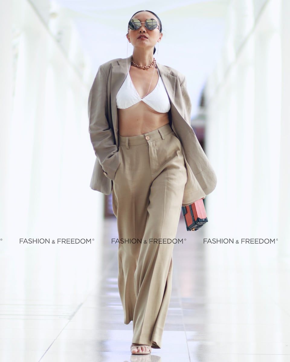 Áo Vest Linen Nâu Nhạt Chocolate Fall In Love