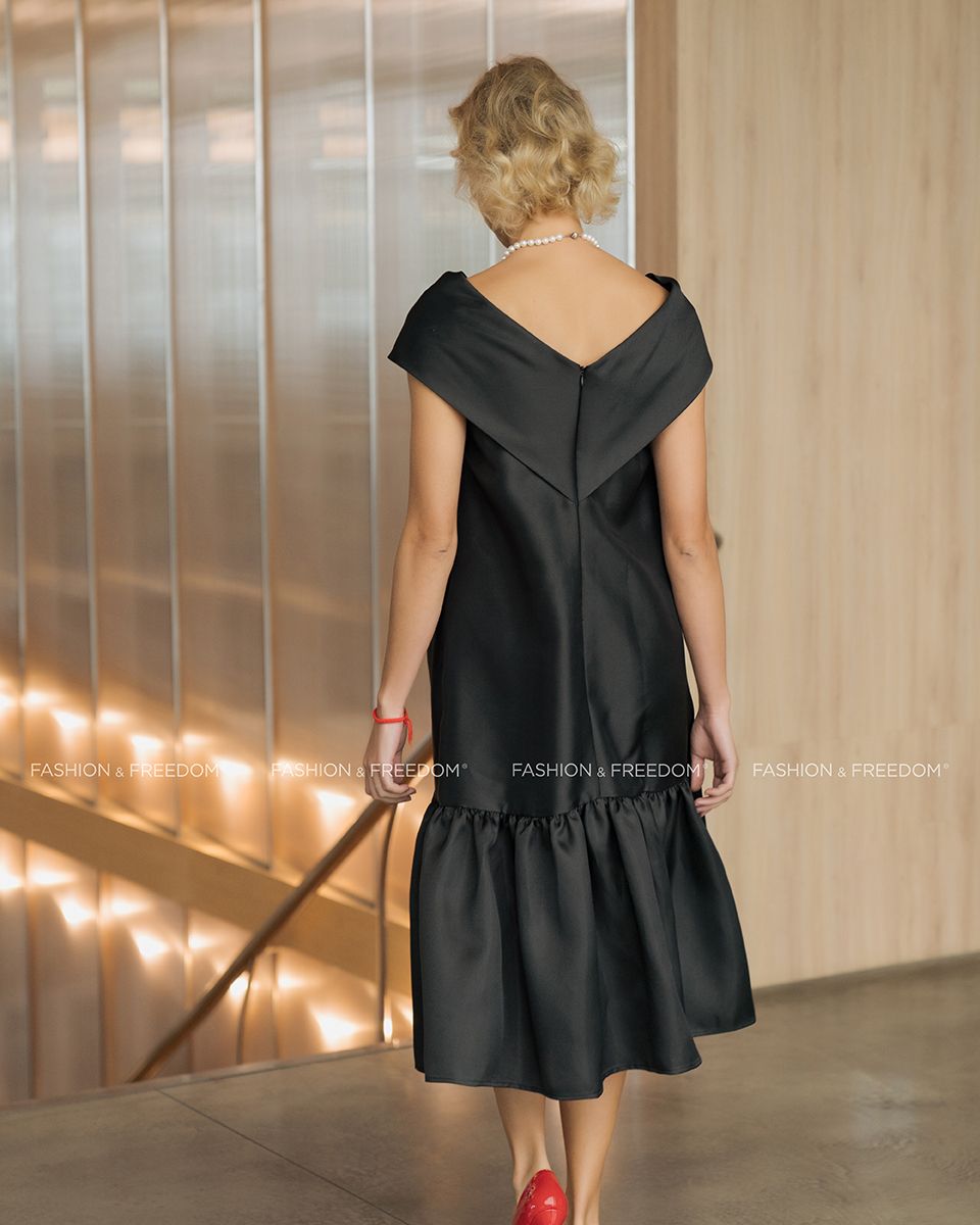 Đầm Gấm Đen Queen Of The Night