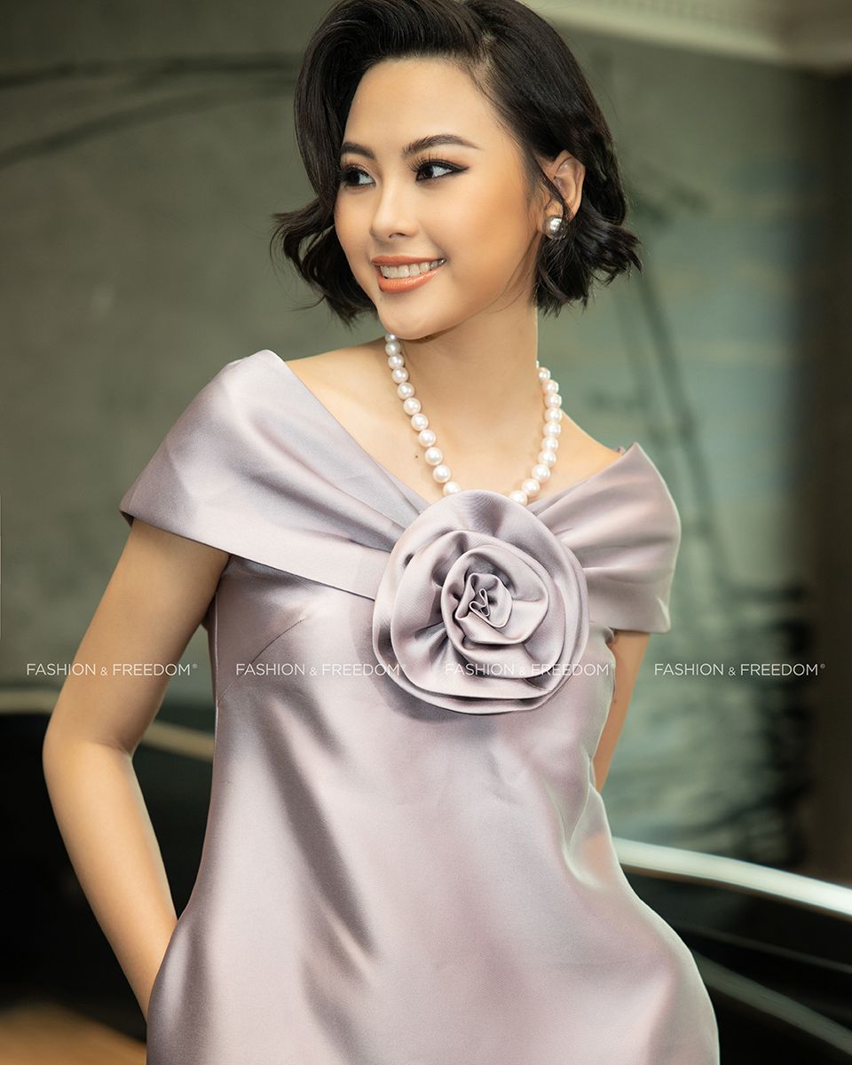 Đầm Gấm Xám Queen Of The Night