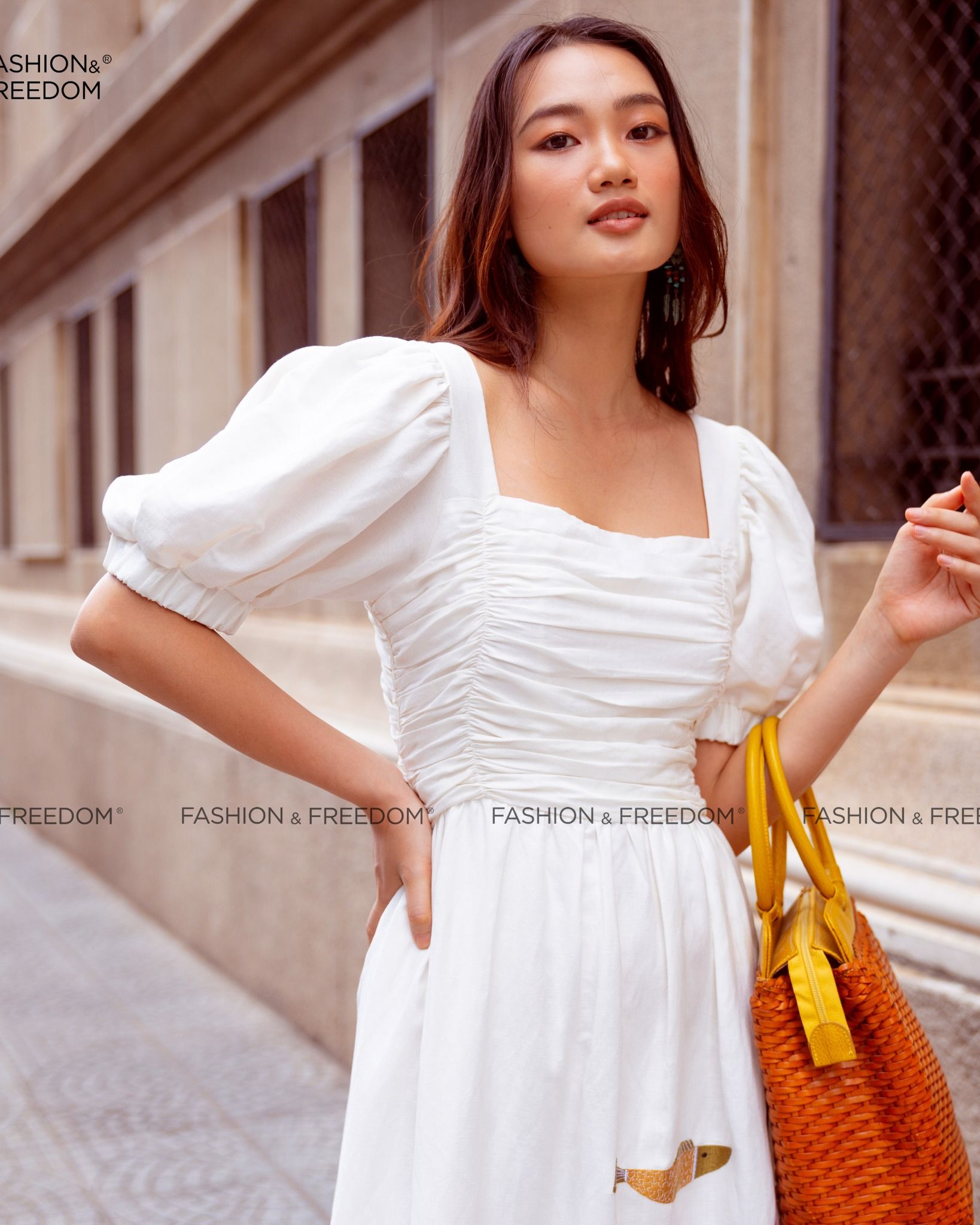 Đầm Linen Trắng Autumn Charm