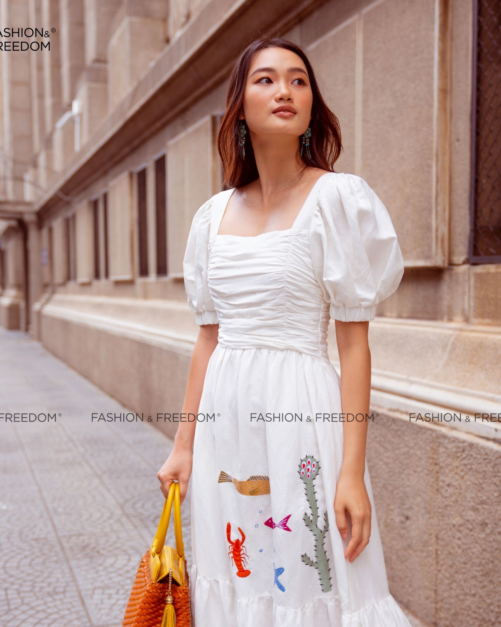 Đầm Linen Trắng Autumn Charm