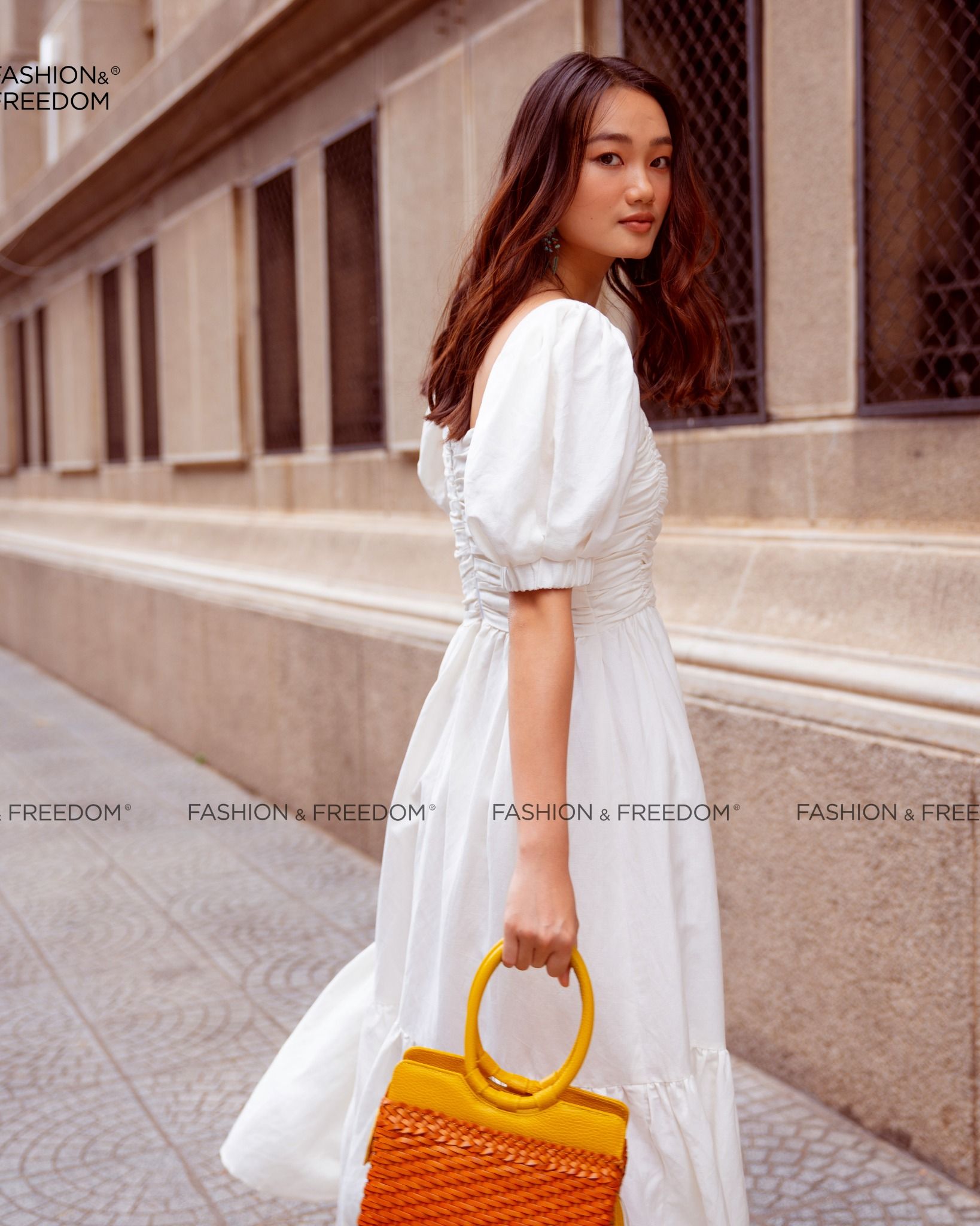 Đầm Linen Trắng Autumn Charm