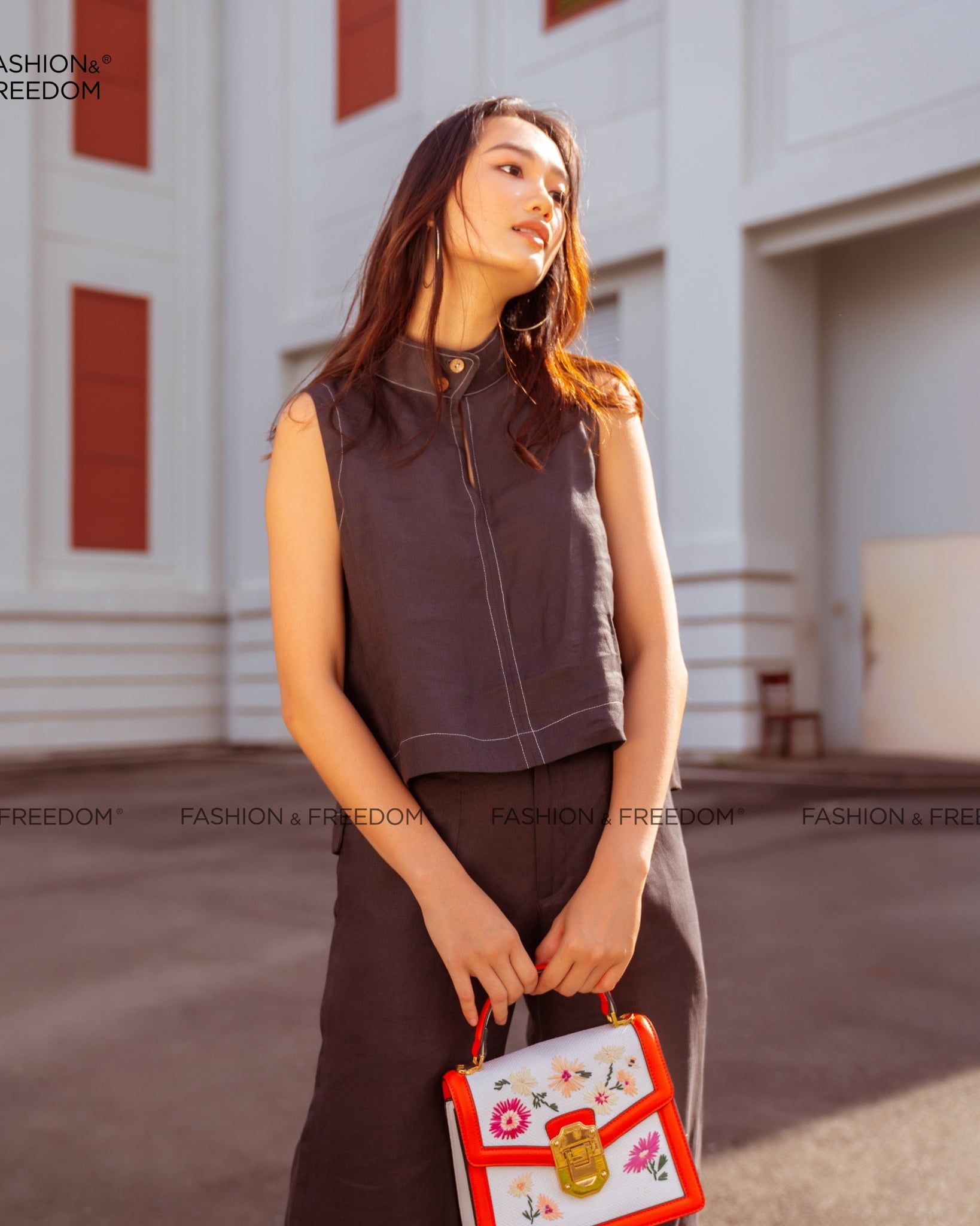 Áo Kiểu Linen Xám Đen Autumn Charm