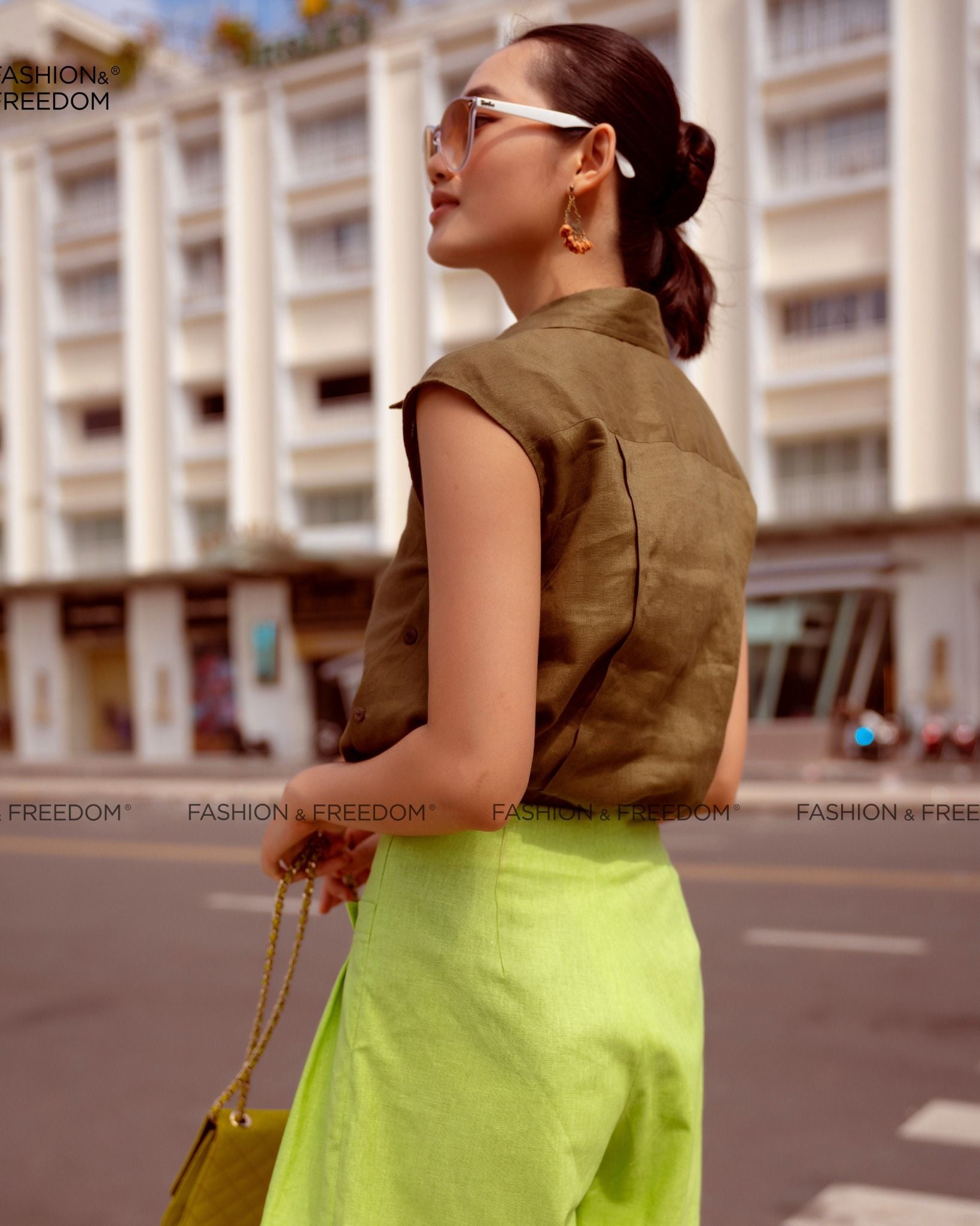 Quần Short Linen Xanh Cốm Autumn Charm