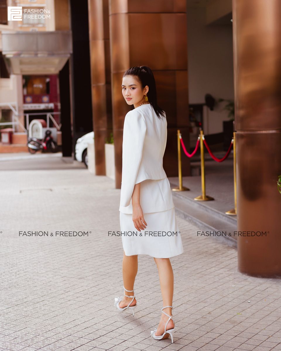 Áo khoác Gấm Trắng Fall Muse