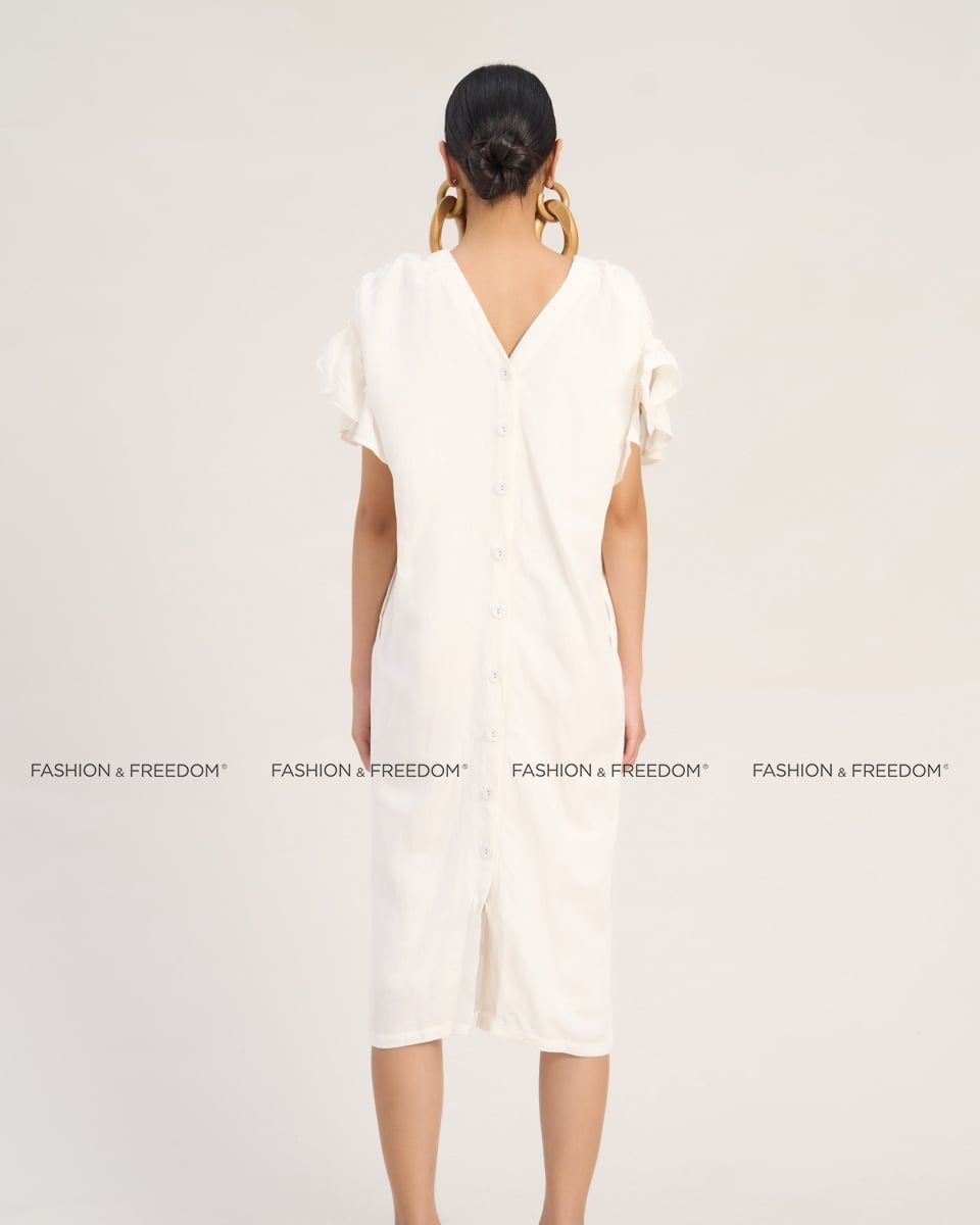 Đầm Trắng Linen Becoming Unveil