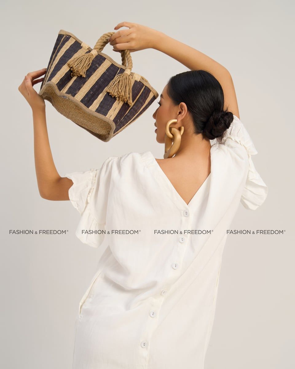Đầm Trắng Linen Becoming Unveil