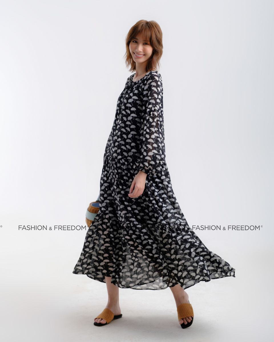 Đầm Voan Đen Hoạt Tiết Hương Mùa Hè