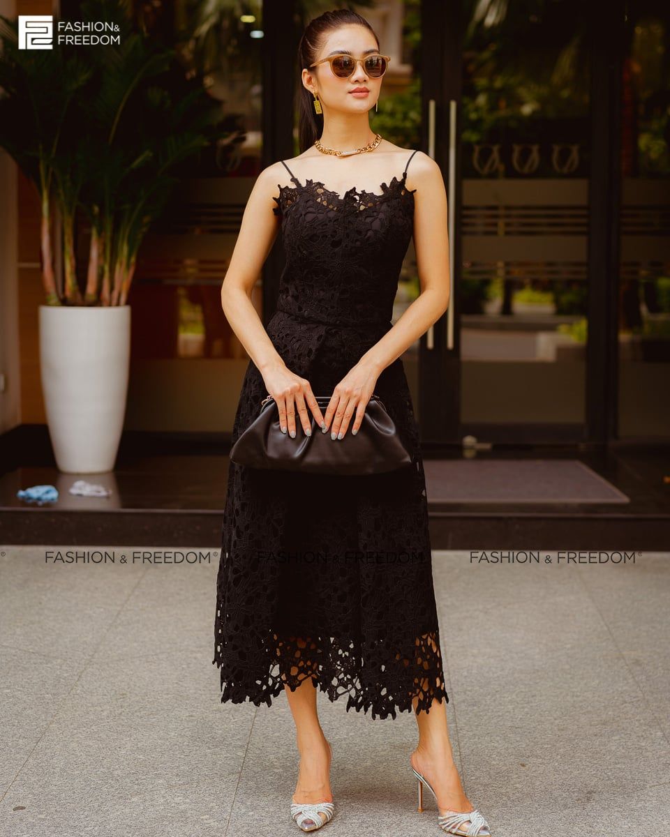 Đầm Ren Đen City Girls