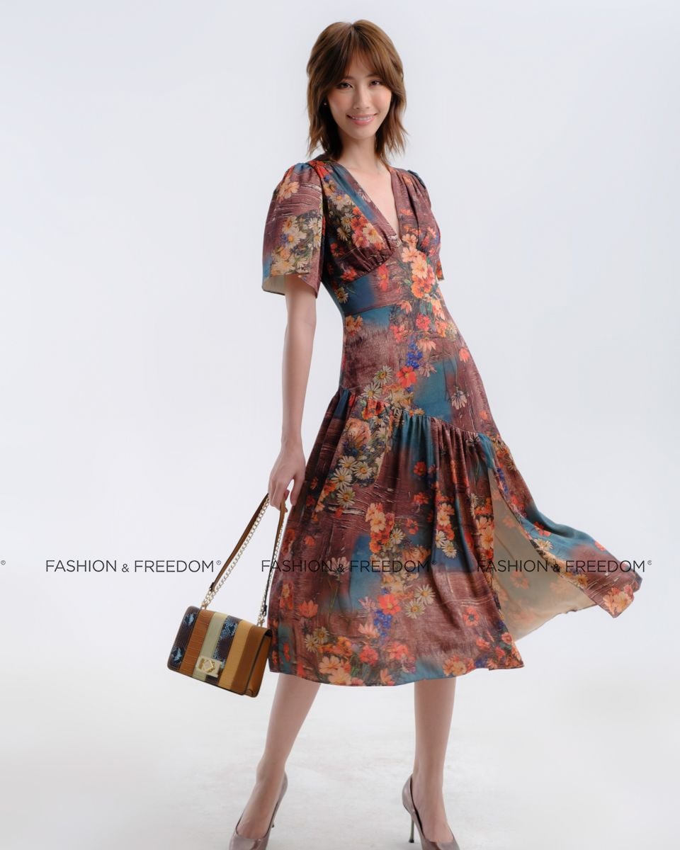 Đầm Lụa Xanh Họa Tiết Hương Mùa Hè