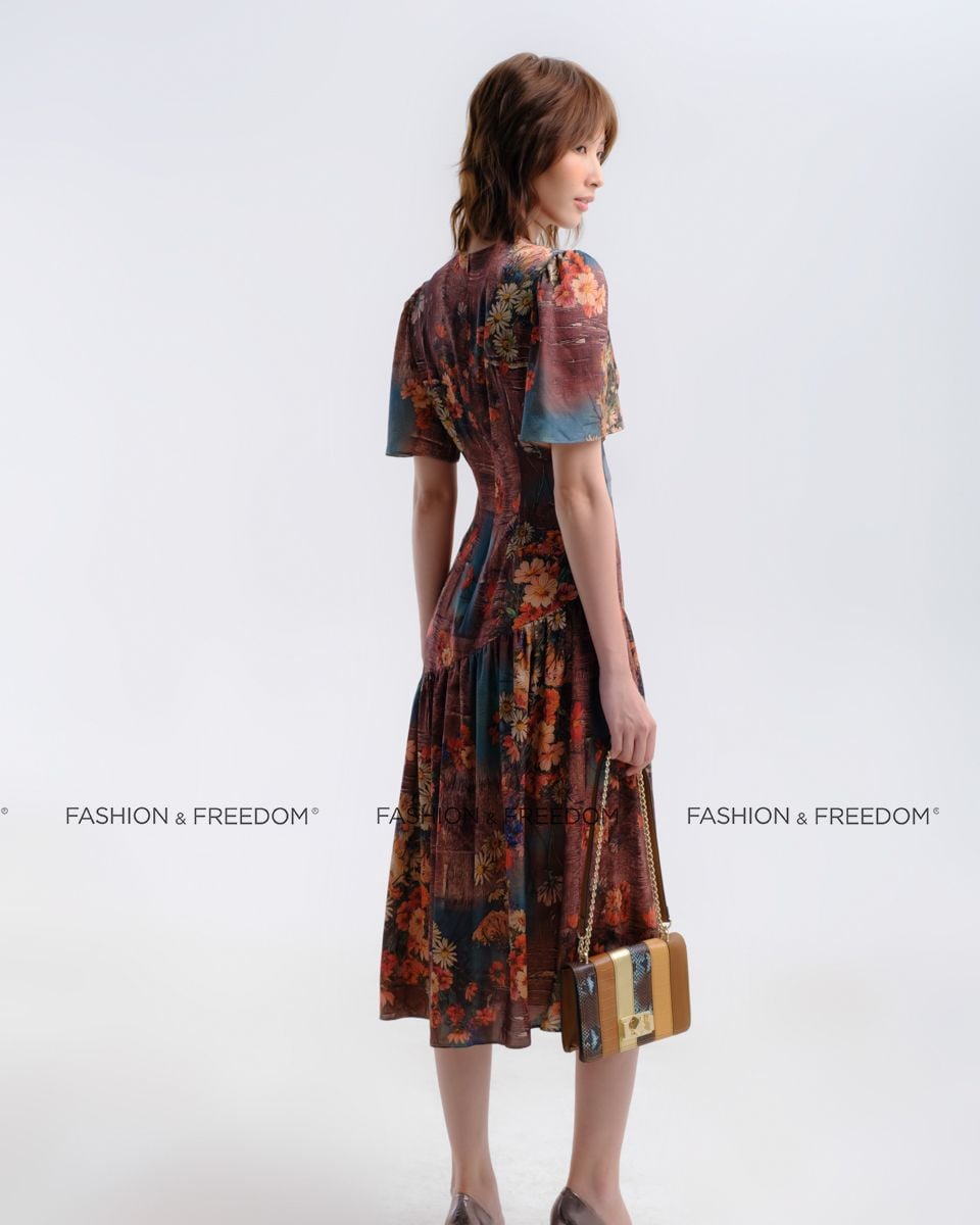 Đầm Lụa Xanh Họa Tiết Hương Mùa Hè