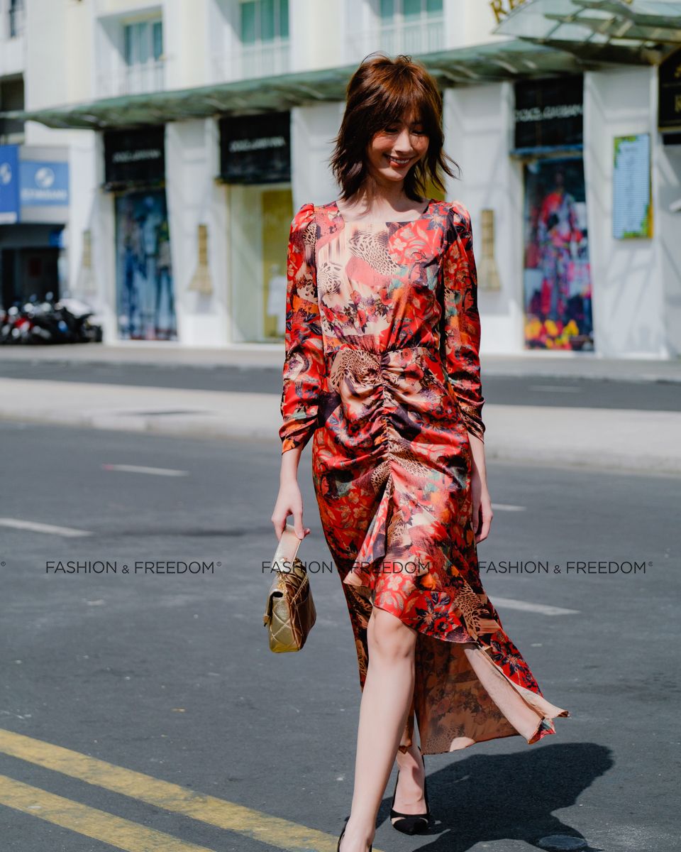 Đầm Lụa Đỏ Hương Mùa Hè