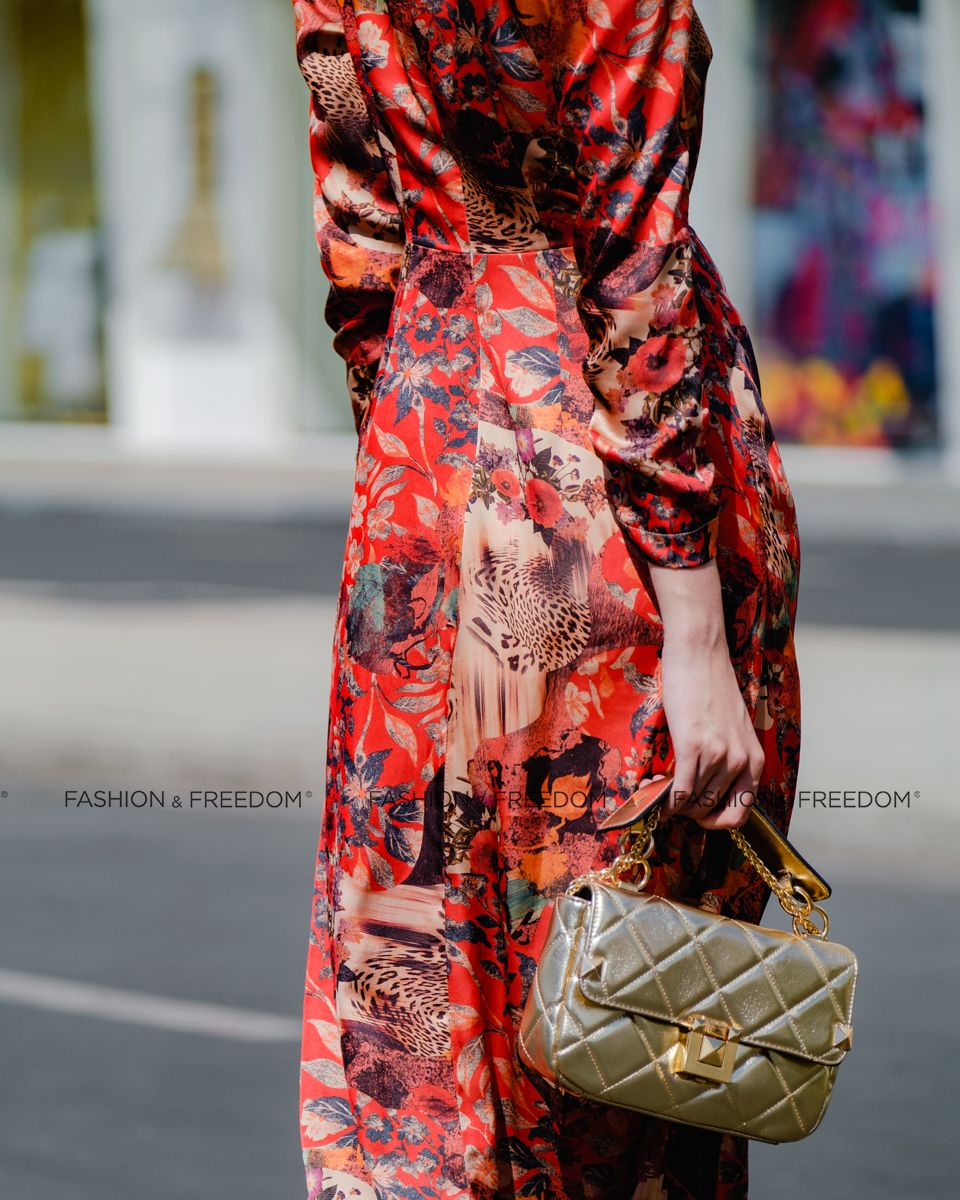 Đầm Lụa Đỏ Hương Mùa Hè