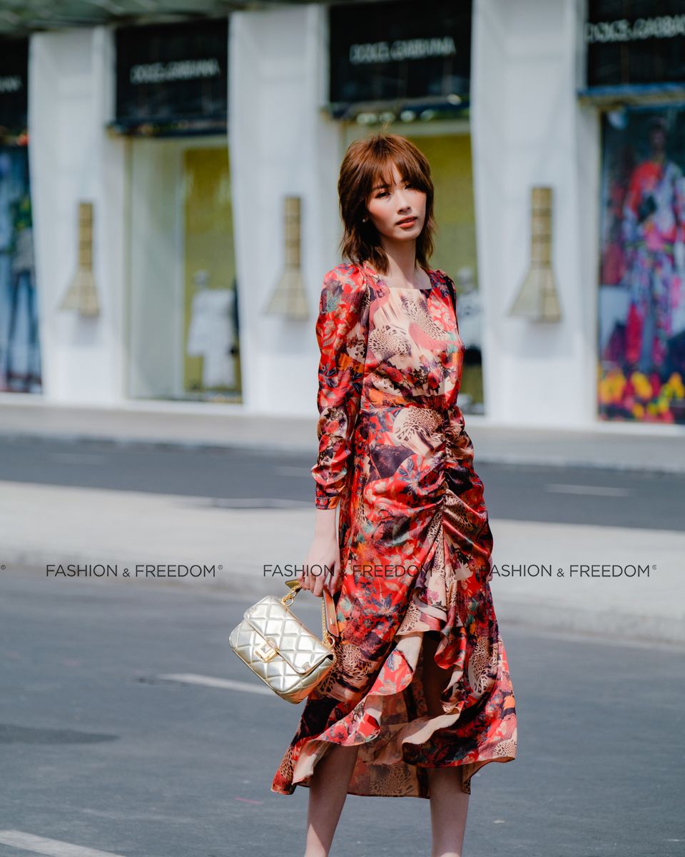 Đầm Lụa Đỏ Hương Mùa Hè