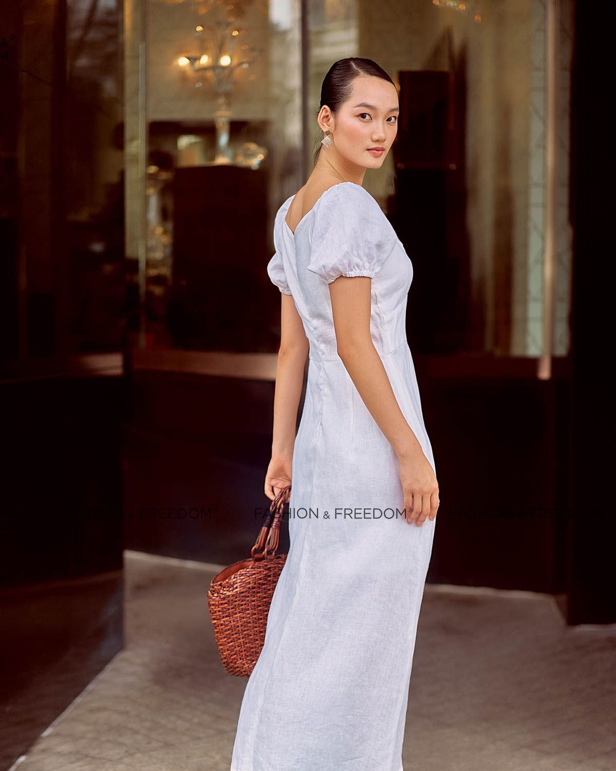 Đầm Linen Trắng Summer Muse