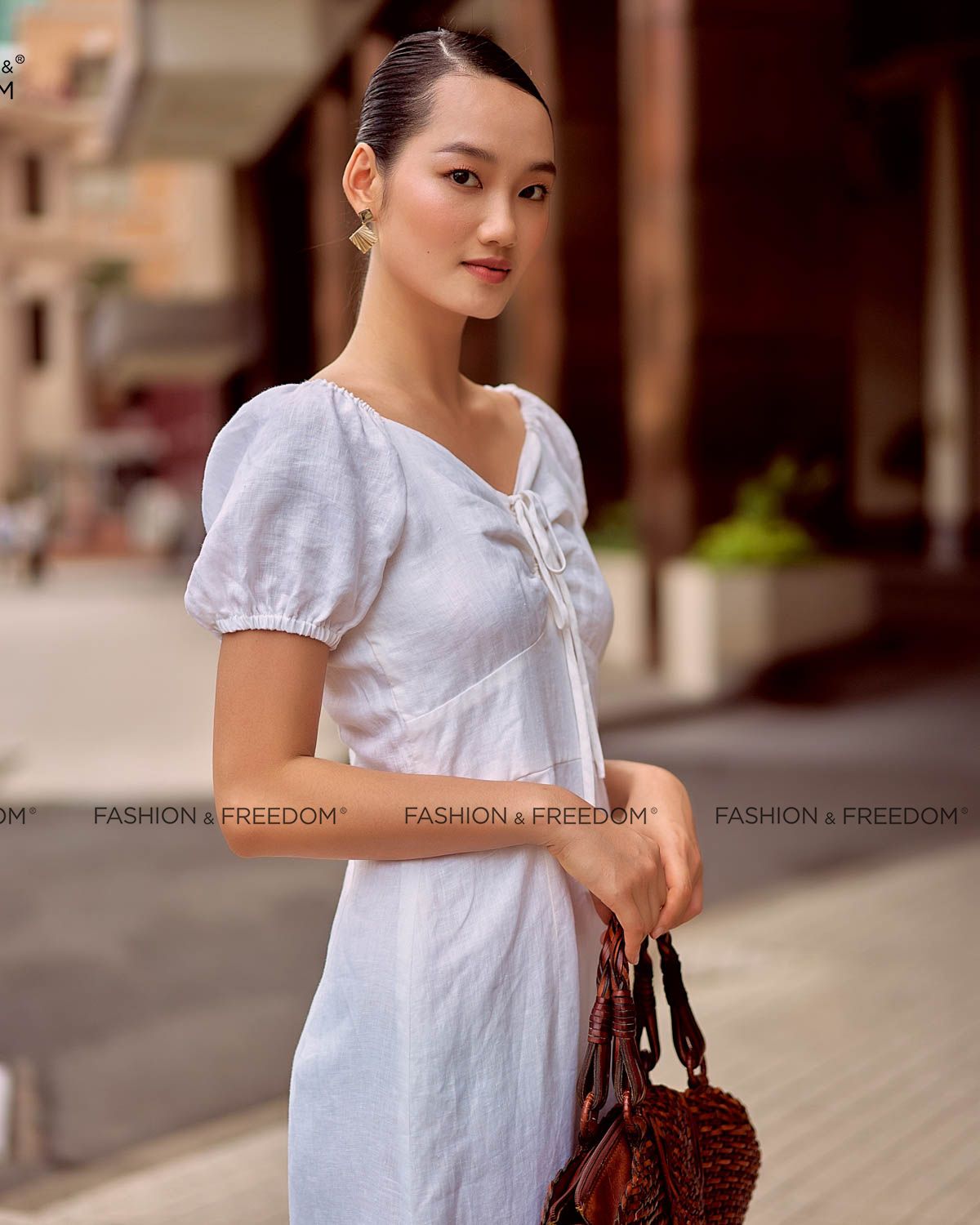 Đầm Linen Trắng Summer Muse