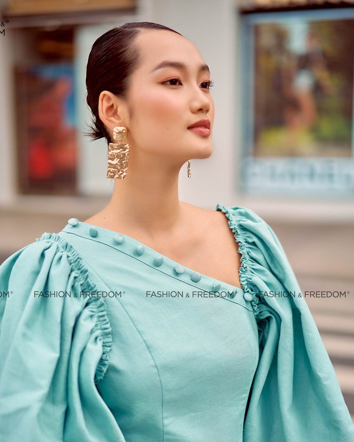 Đầm Linen Xanh Nút Xéo Cổ Summer Muse