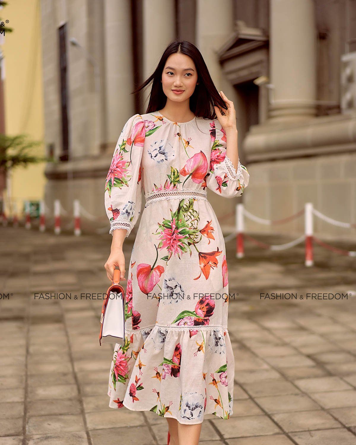Đầm Linen Trắng Hoa Summer Muse