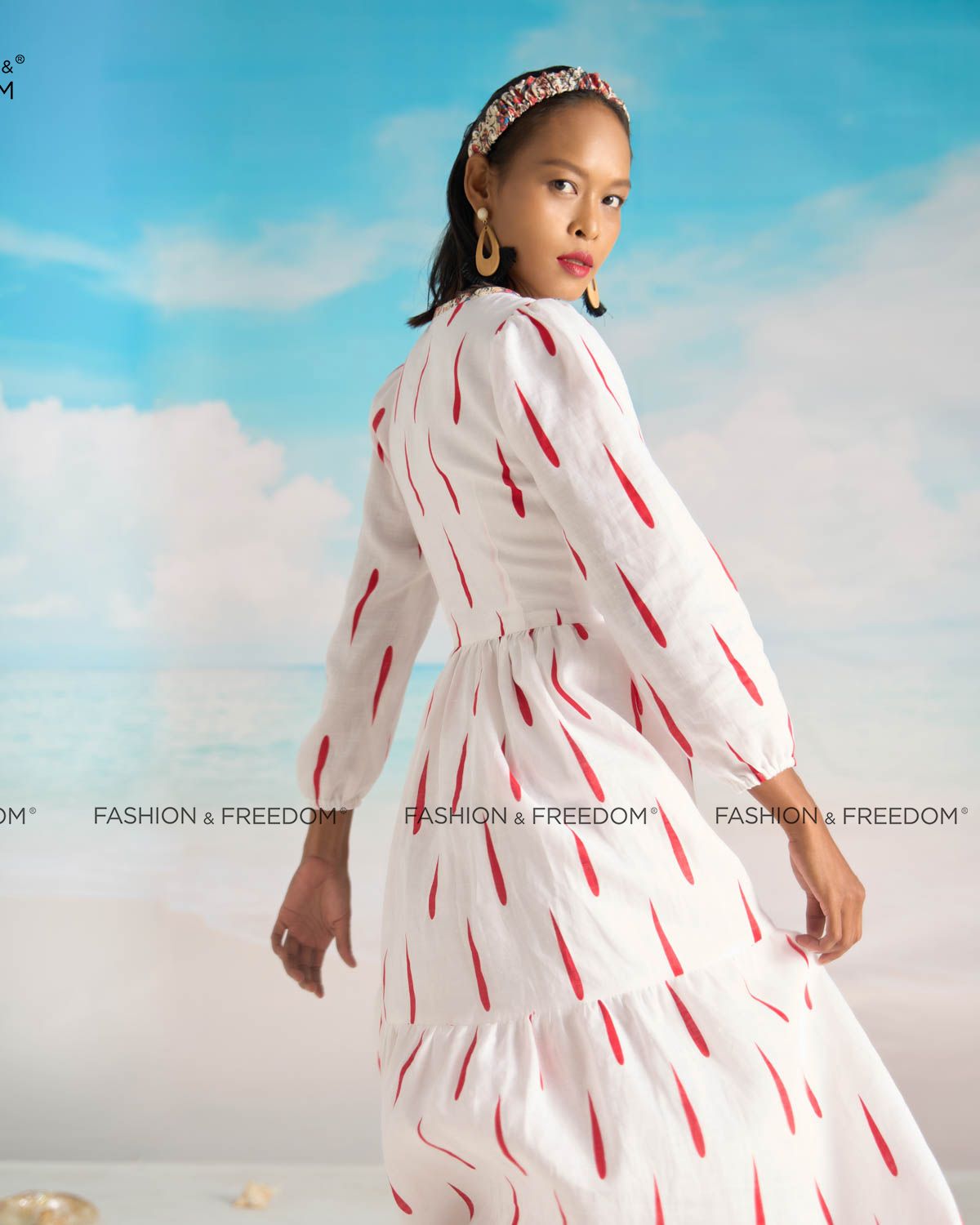 Đầm Linen Trắng Đỏ Bright And Shine