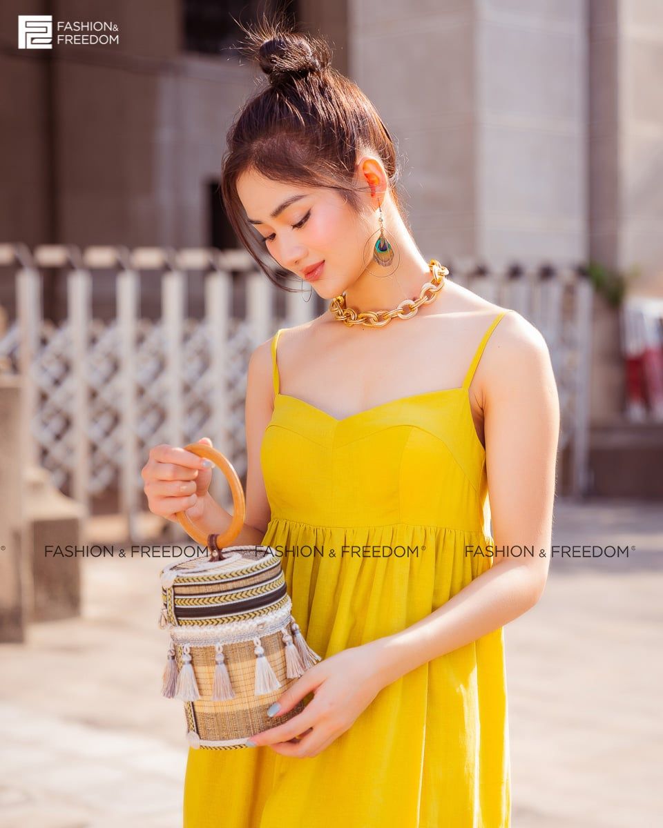 Đầm Linen Vàng Fall Muse