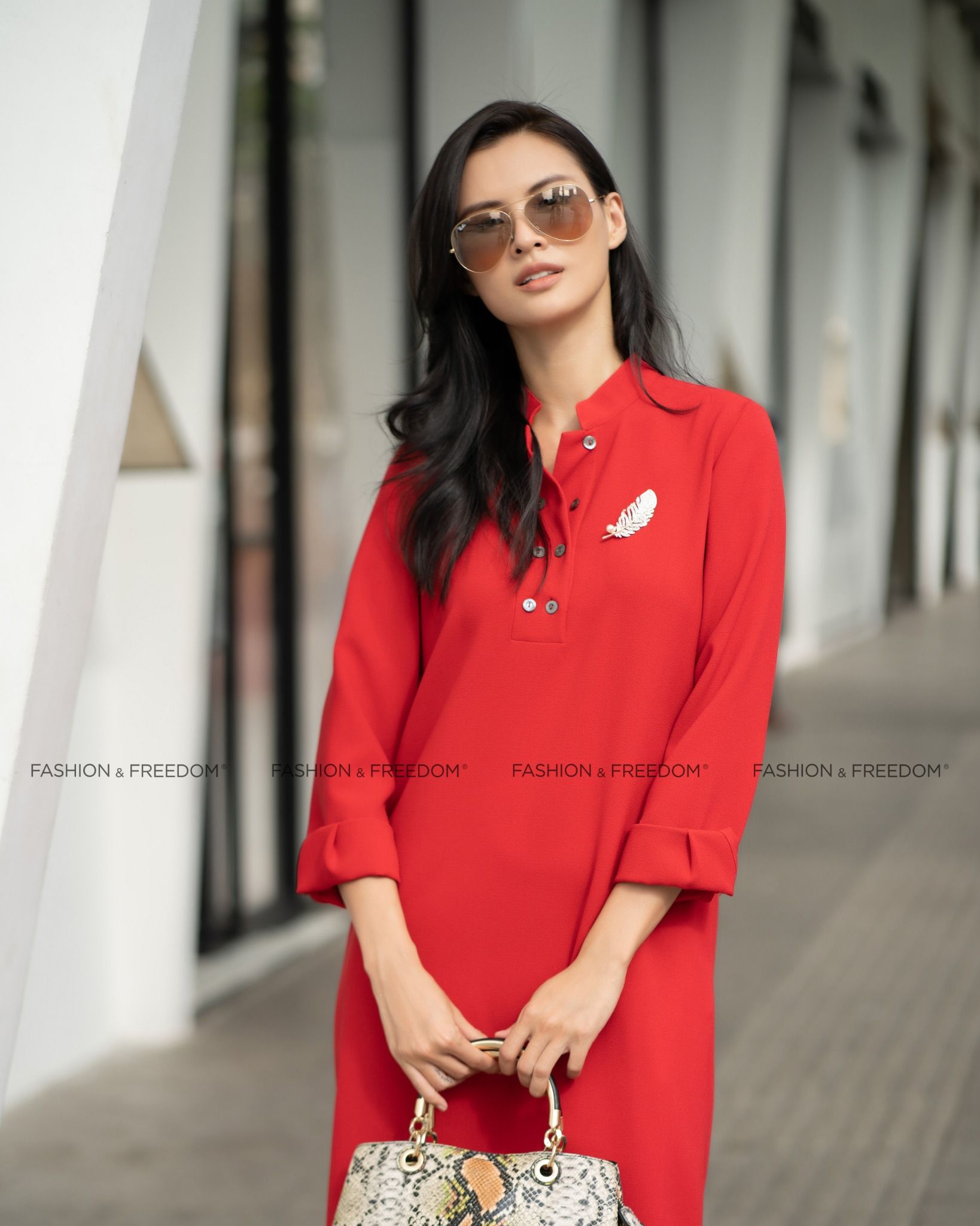 Đầm Lụa Đỏ Tình Thơ Mùa Thu