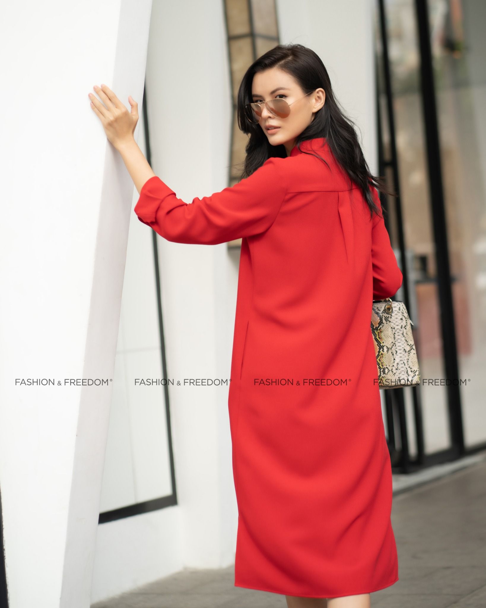 Đầm Lụa Đỏ Tình Thơ Mùa Thu