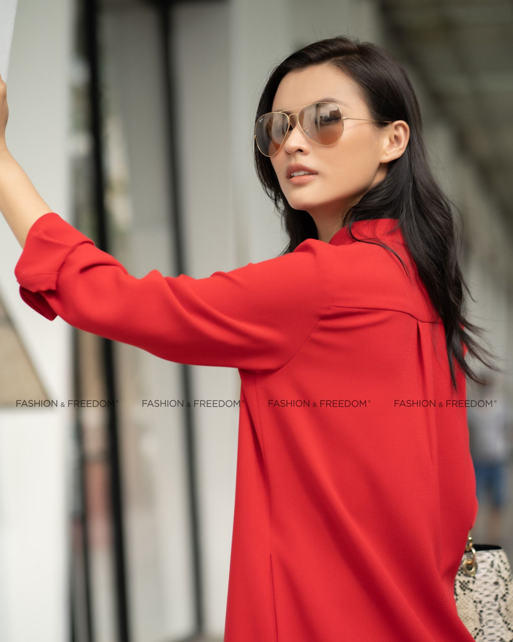 Đầm Lụa Đỏ Tình Thơ Mùa Thu