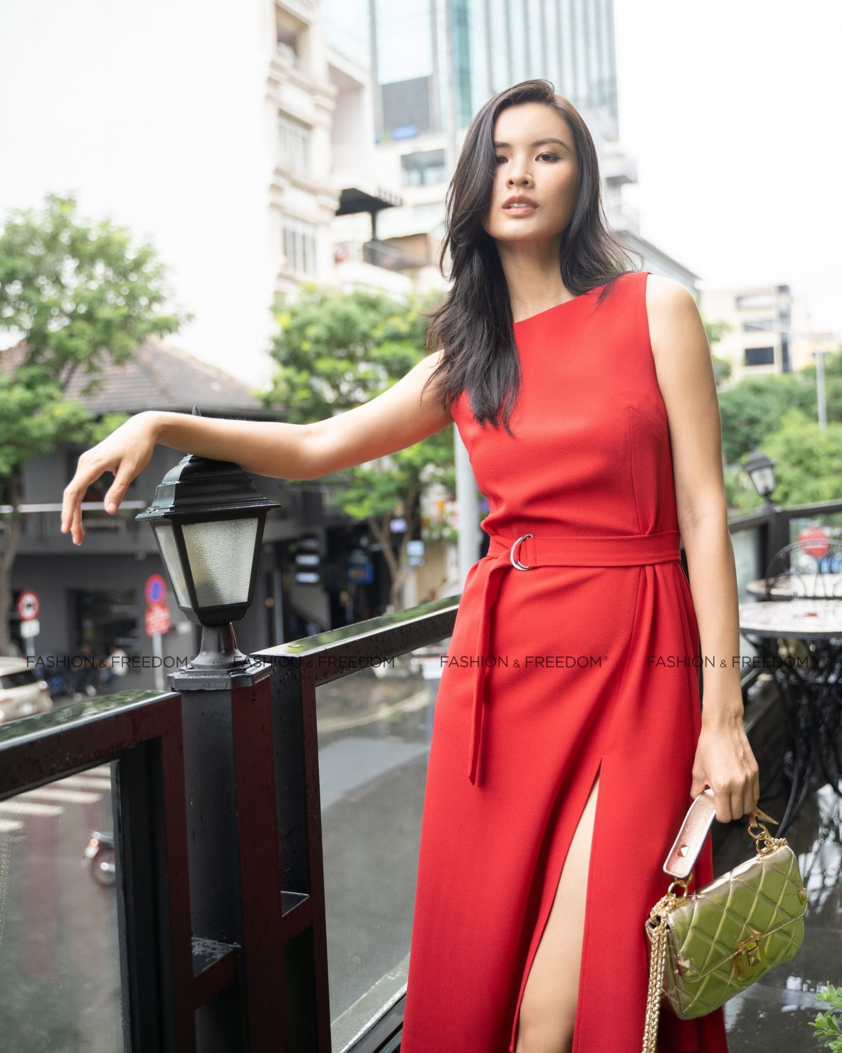 Đầm Lụa Đỏ Tình Thơ Mùa Thu