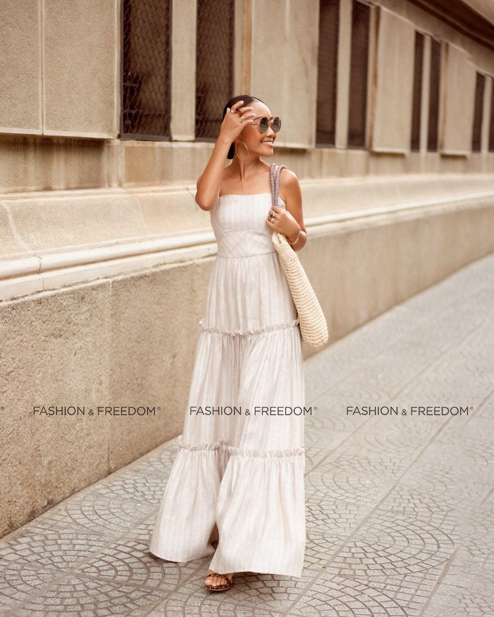 Đầm Linen Kem Sọc Chocolate Fall In Love