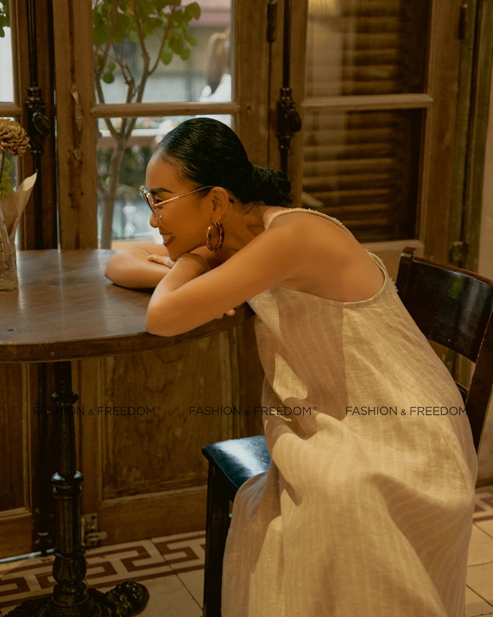 Đầm Linen Kem Sọc  Chocolate Fall In Love