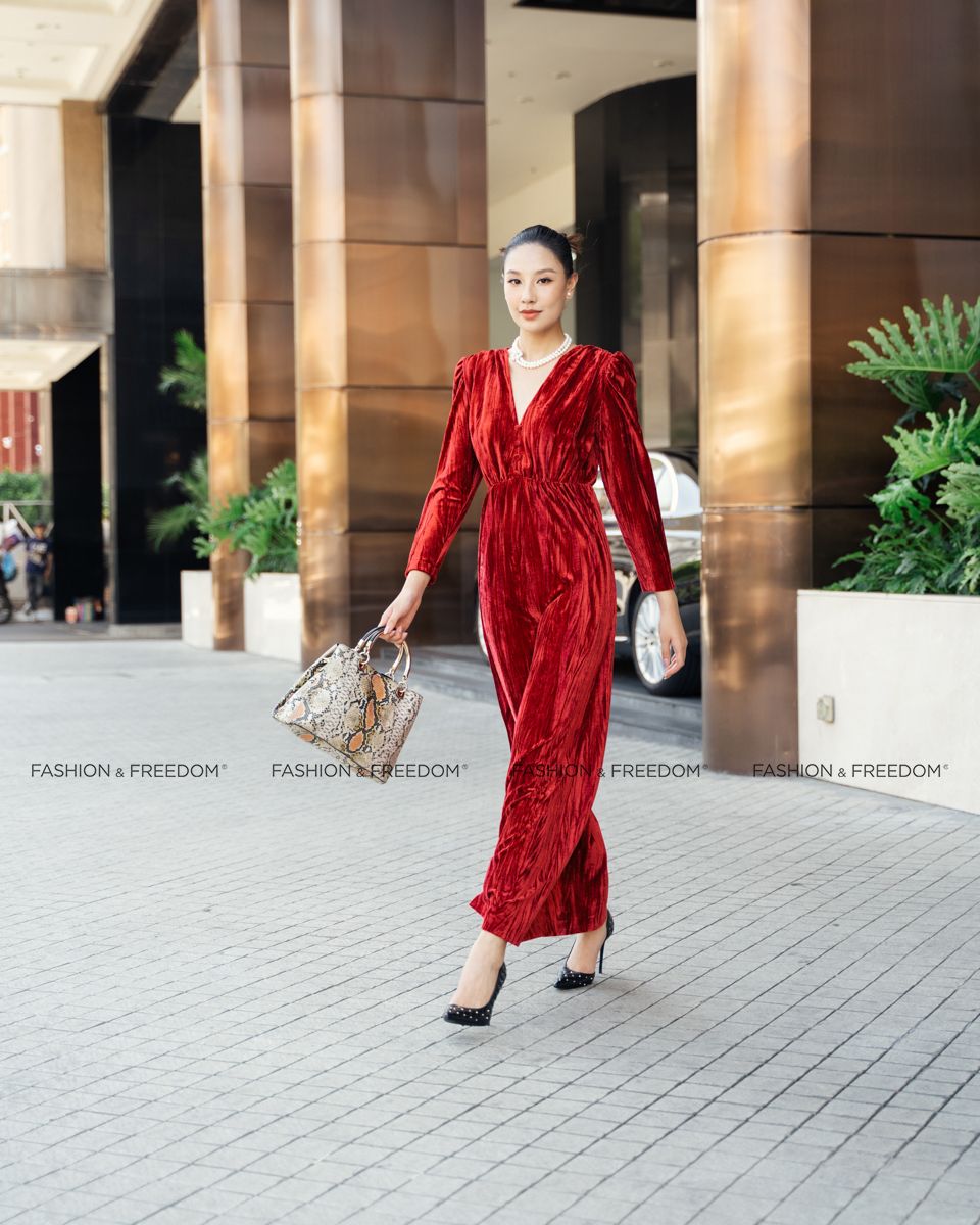 Đầm Nhung Nữ Đỏ Sắc Màu Tự Do