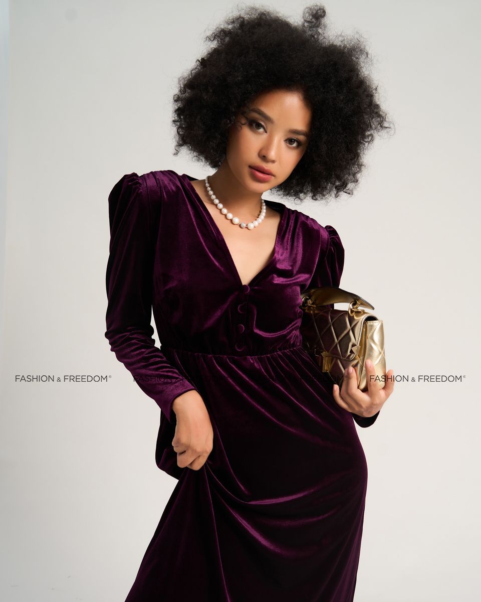 Đầm Nhung Nữ Tím Sắc Màu Tự Do