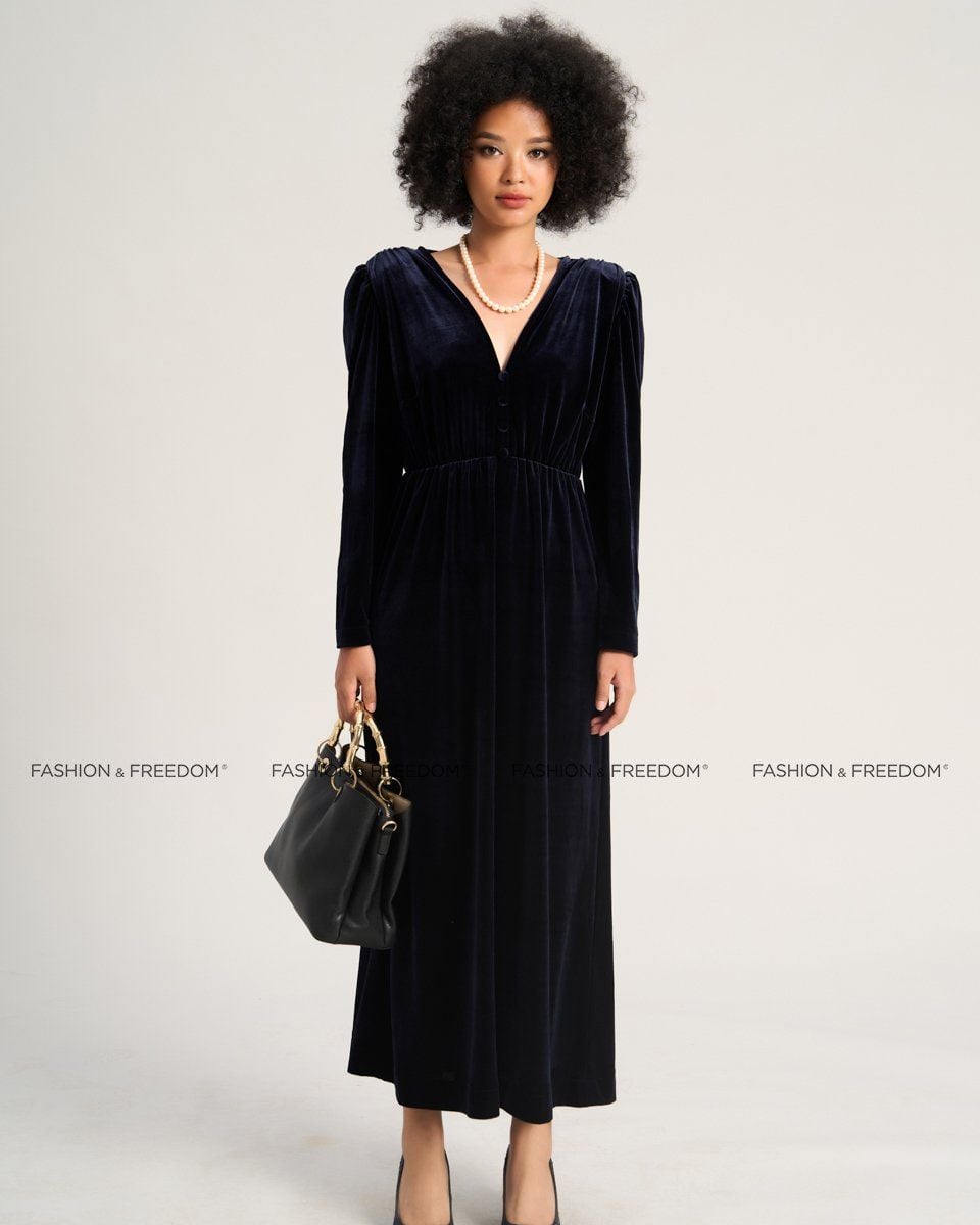 Đầm Nhung Nữ Xanh Đen Sắc Màu Tự Do