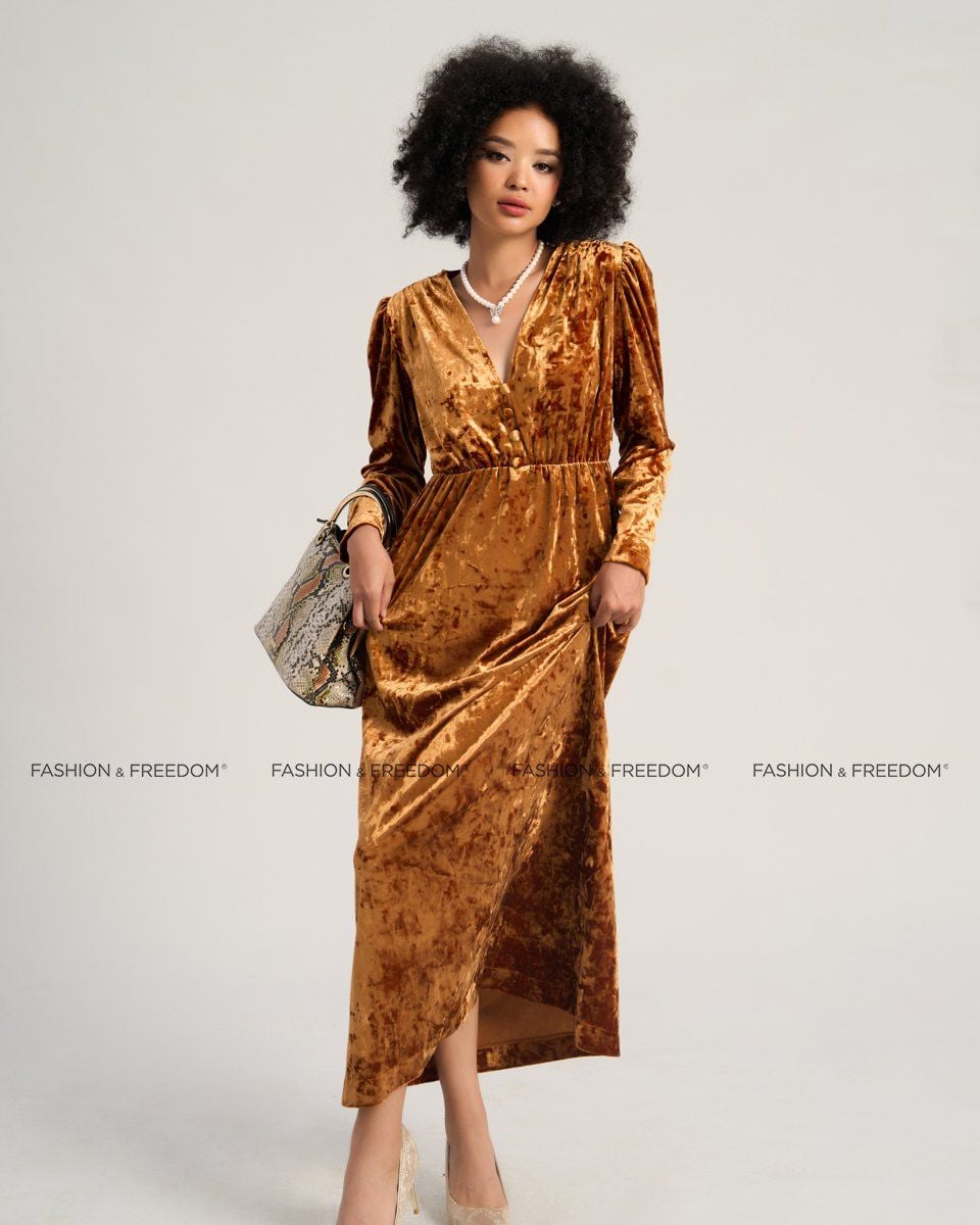 Đầm Nhung Nữ Vàng Đồng Sắc Màu Tự Do