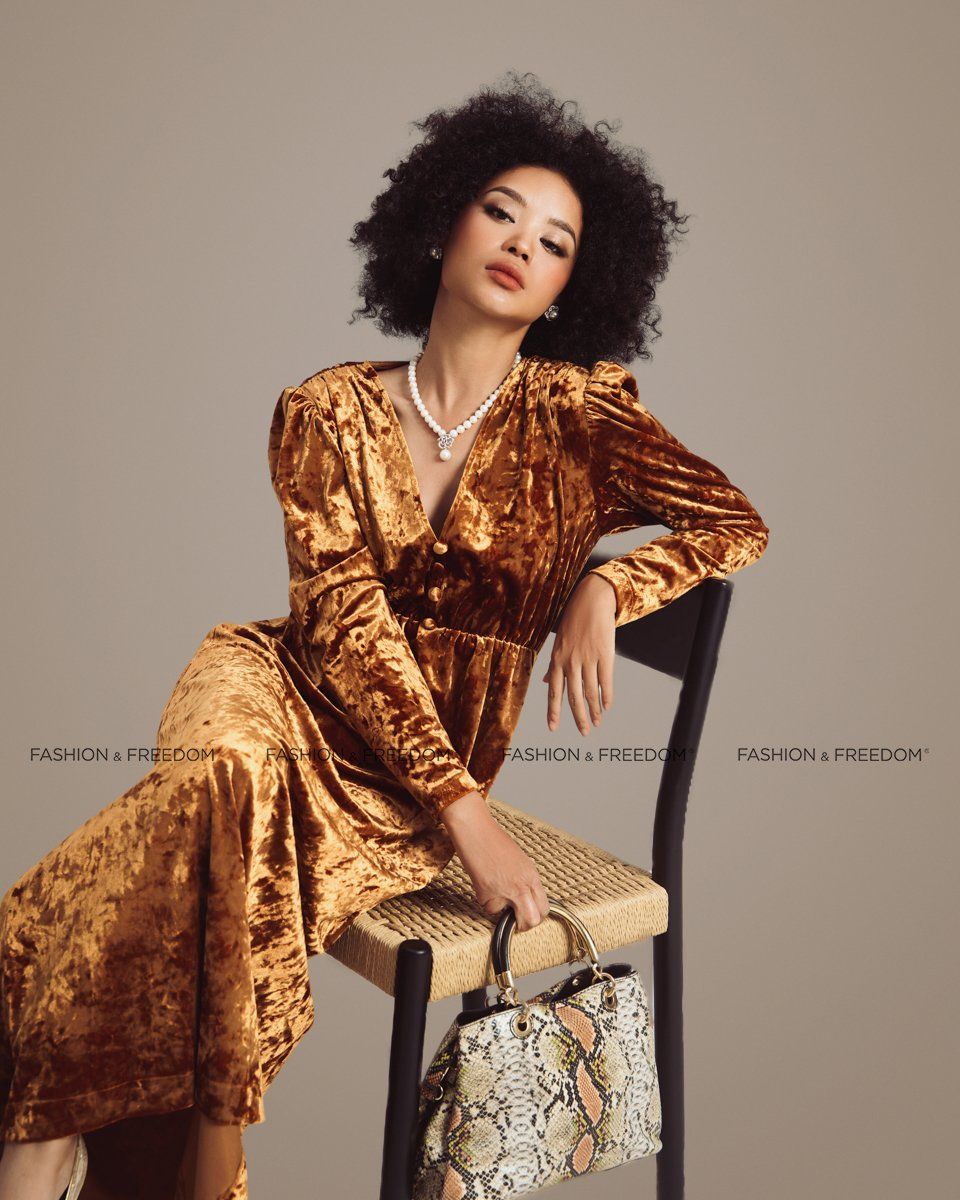 Đầm Nhung Nữ Vàng Đồng Sắc Màu Tự Do