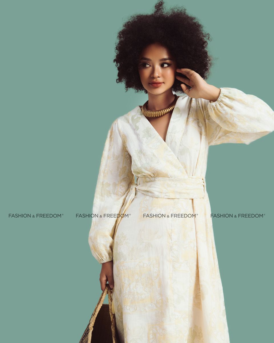 Đầm Linen Nữ Kem Họa Tiết Sắc Màu Tự Do