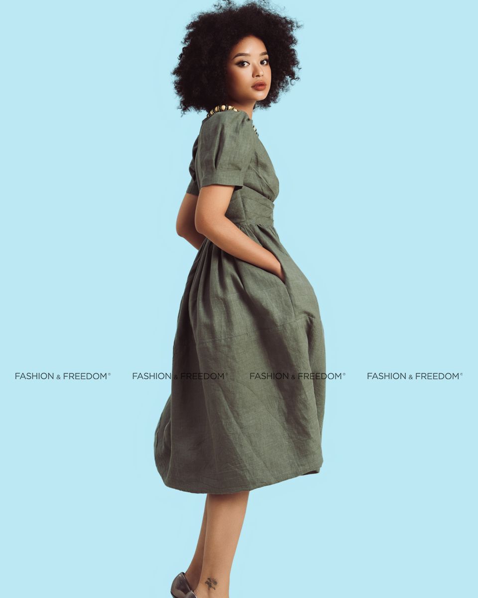 Đầm Linen Nữ Xanh Rêu Sắc Màu Tự Do