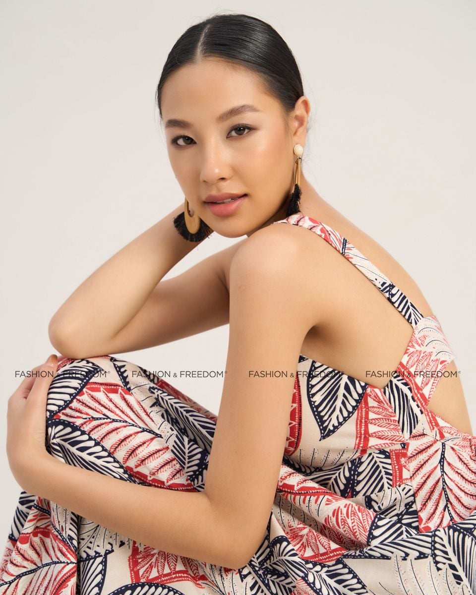 Đầm Nữ Linen Kem Họa Tiết Đỏ The  Art Of Styling