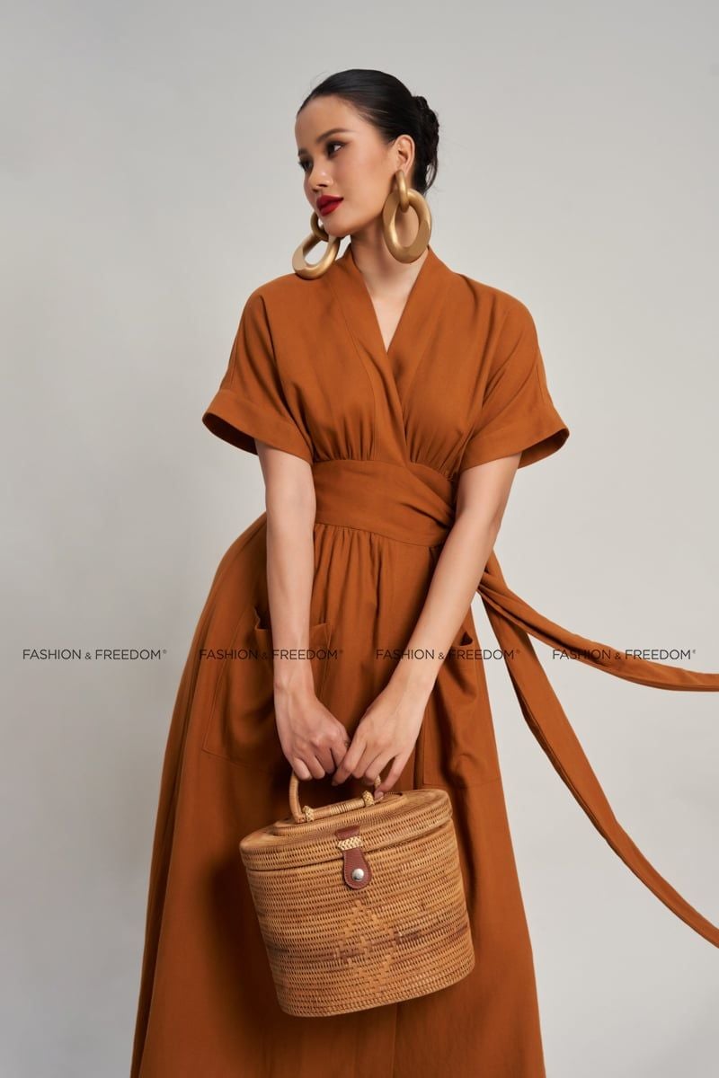 Đầm Linen Nữ Nâu Golden Girl