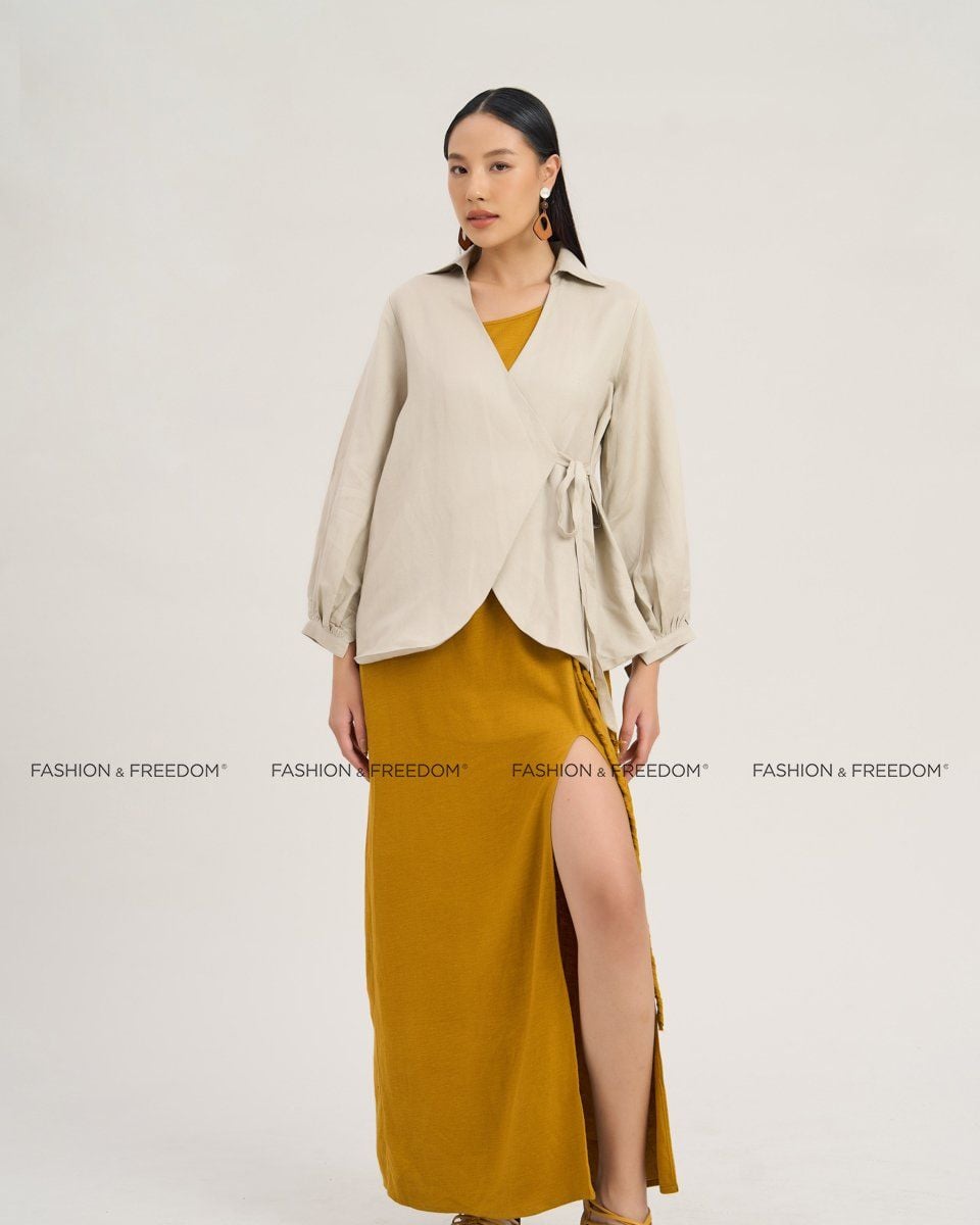 Áo Kiểu Linen Kem Chocolate Fall In Love