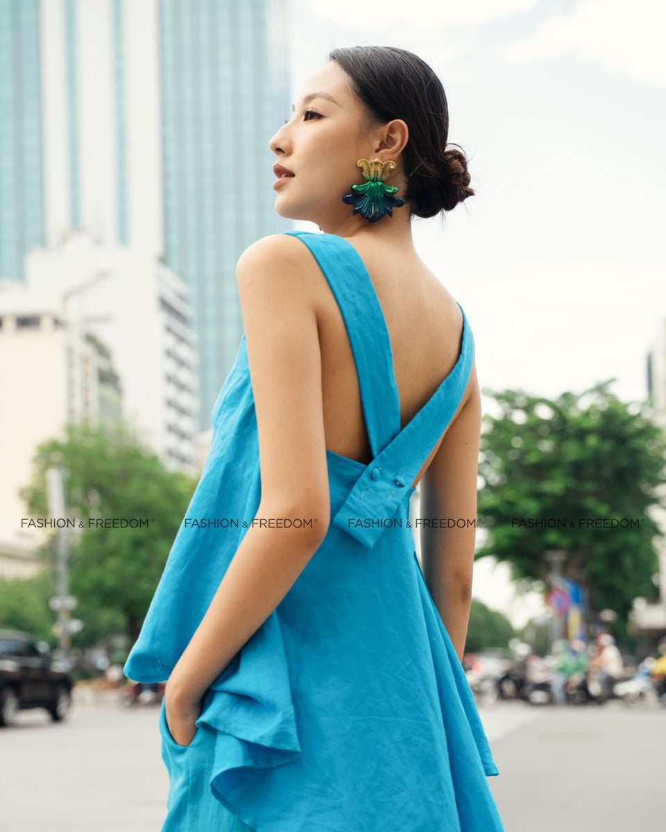 Áo Kiểu Nữ Linen Xanh Biển The Girl In Vogue