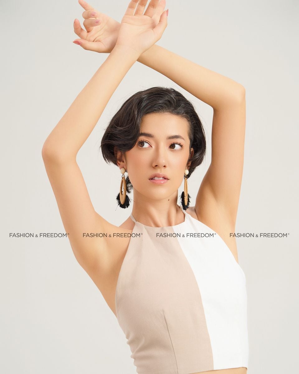 Áo Kiểu Linen Nữ Kem Trắng The Girl In Vogue