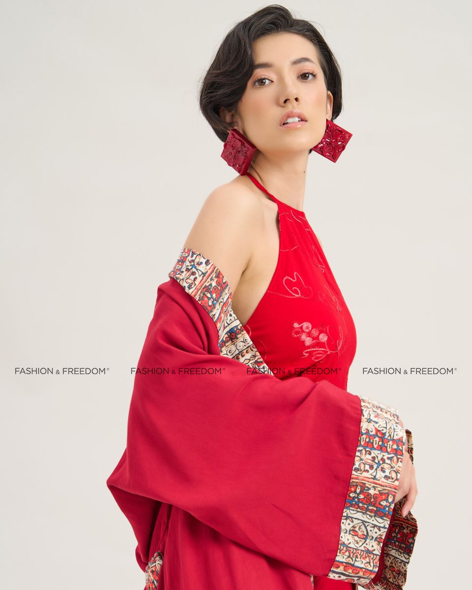 Áo Kiểu Nữ Linen Đỏ The Girl In Vogue