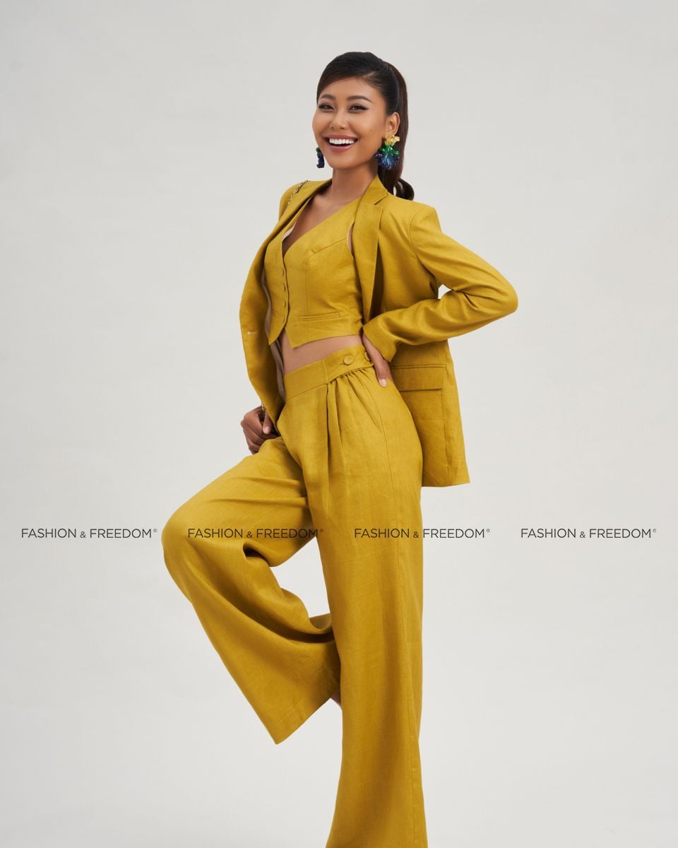 Quần Dài Linen Nữ Vàng Modern Women