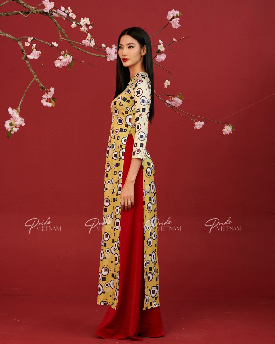 Áo Dài Lụa Vàng Xuân Thịnh Vượng